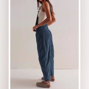 Sandance corduroy vintage Y2K navy overalls jumpsuit Large